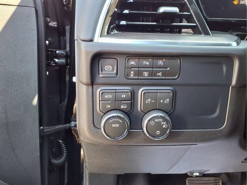 New 2026 Chevrolet Suburban LS AWD/4WD image 14