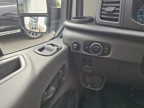 Used 2024 Ford Transit 250 Low Roof w/ Exterior Upgrade Package RWD image 16