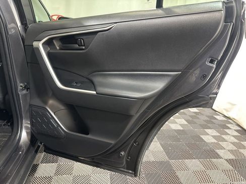 Used 2022 Toyota RAV4 LE image 14