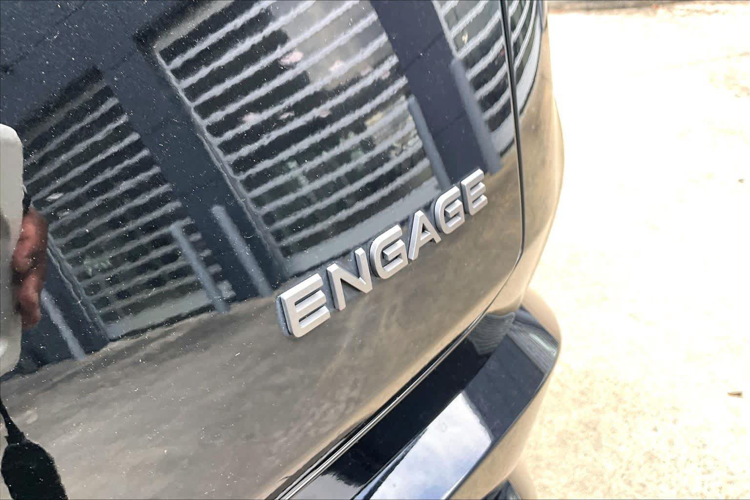 Certified 2023 Nissan Ariya FWD image 9