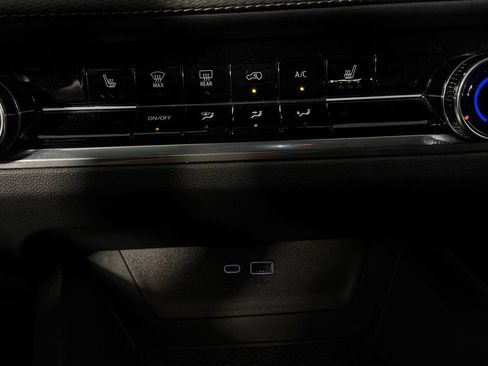 Used 2025 Chevrolet Equinox LT FWD image 21