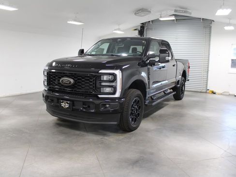 New 2025 Ford F250 Lariat w/ Lariat Ultimate Package image 3