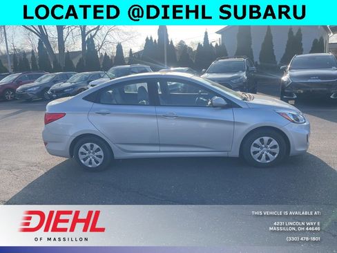 Used 2016 Hyundai Accent SE image 2