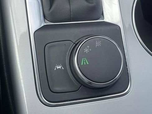 Used 2024 Chevrolet Blazer LT w/ Midnight/Sport Edition FWD image 21