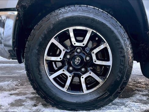 Used 2016 Toyota Tundra Limited w/ Limited Premium Package image 7