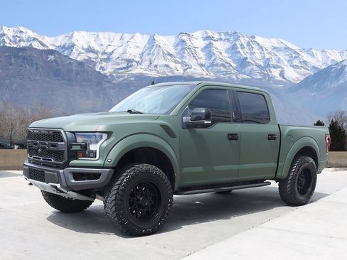 Used 2020 Ford F150 Raptor w/ Equipment Group 802A Luxury AWD/4WD image 2