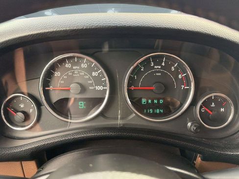 Used 2011 Jeep Wrangler Sahara w/ Connectivity Group AWD/4WD image 16