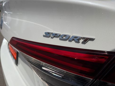 Used 2024 Honda Civic Sport image 25