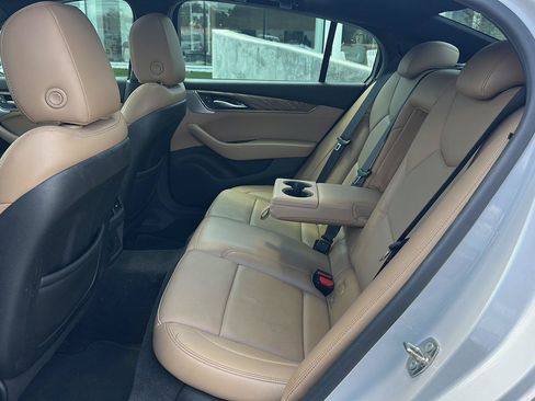 Used 2024 Cadillac CT5 Premium Luxury RWD image 10