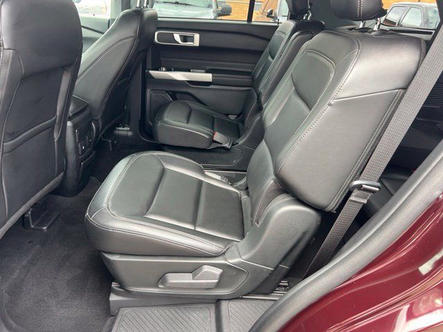 Used 2023 Ford Explorer XLT w/ Equipment Group 202A AWD/4WD image 20