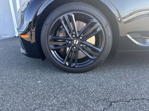 Used 2023 Bentley Continental GT Mulliner image 6