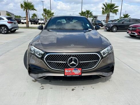 New 2026 Mercedes-Benz E 350 4MATIC Sedan image 2
