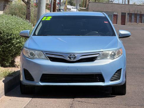 Used 2012 Toyota Camry LE FWD image 2