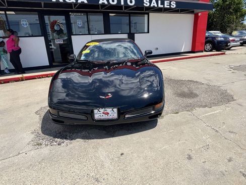 Used 2001 Chevrolet Corvette Convertible RWD image 4