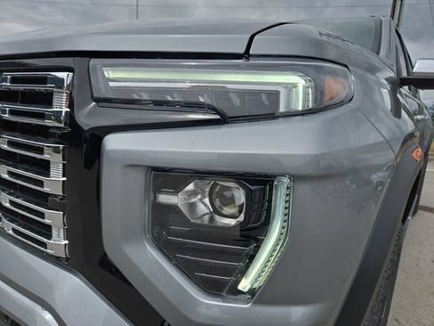 New 2026 GMC Canyon Denali AWD/4WD image 6