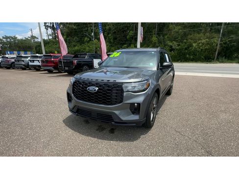 Used 2026 Ford Explorer ST-Line w/ ST-Line Street Pack RWD image 7