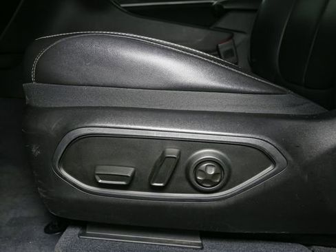 Used 2023 Jeep Grand Cherokee 4WD 4xe w/ Luxury Tech Group II image 43