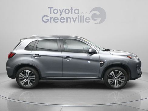 Used 2022 Mitsubishi Outlander Sport ES FWD image 17