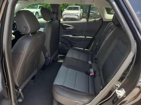New 2026 Chevrolet Trax LT w/ Driver Confidence Package FWD image 6