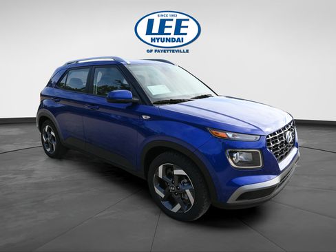 Certified 2026 Hyundai Venue SEL FWD image 1