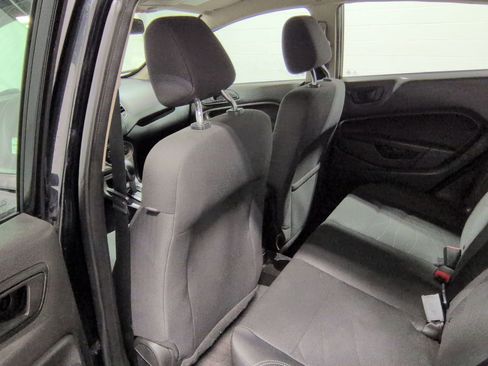 Used 2019 Ford Fiesta SE image 21
