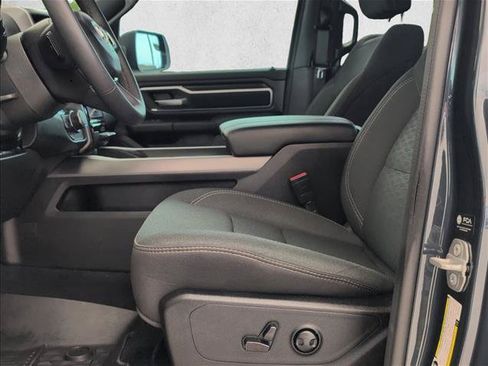 Used 2025 RAM 1500 Big Horn AWD/4WD image 12