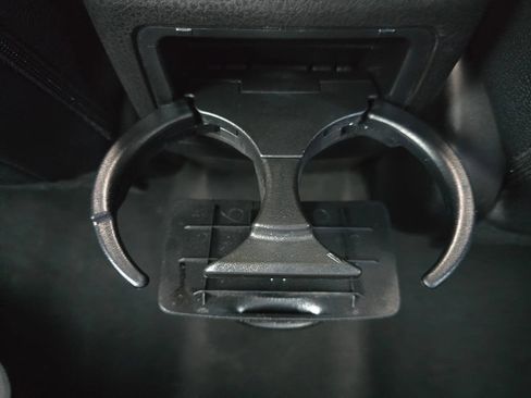 Used 2016 Toyota Corolla S image 35