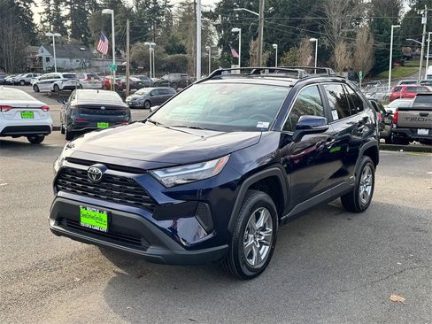 New 2025 Toyota RAV4 XLE image 3