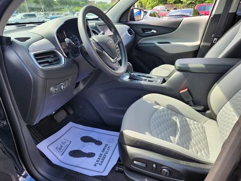 Used 2021 Chevrolet Equinox LS w/ LS Convenience Package FWD image 11