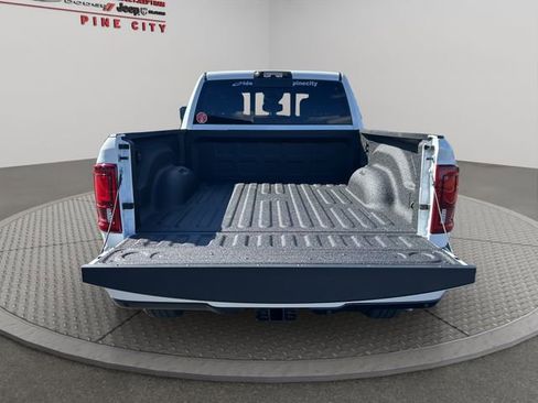 New 2026 RAM 2500 Big Horn AWD/4WD image 22