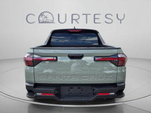 New 2027 Hyundai Santa Cruz SE FWD image 4