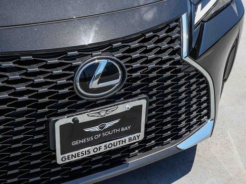 Used 2024 Lexus IS 300 w/ Comfort Package RWD image 11