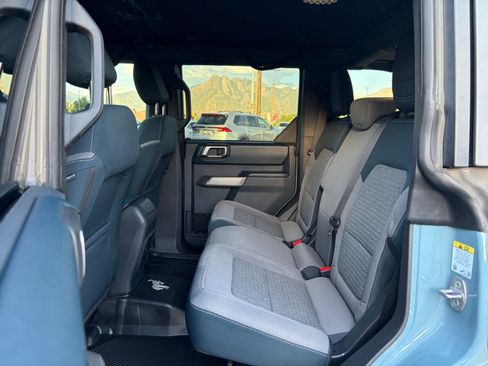Used 2023 Ford Bronco Outer Banks AWD/4WD image 25