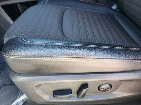Certified 2025 Nissan Pathfinder Rock Creek AWD/4WD image 15