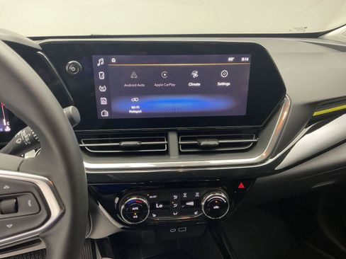 Certified 2025 Chevrolet Trax ACTIV FWD image 15