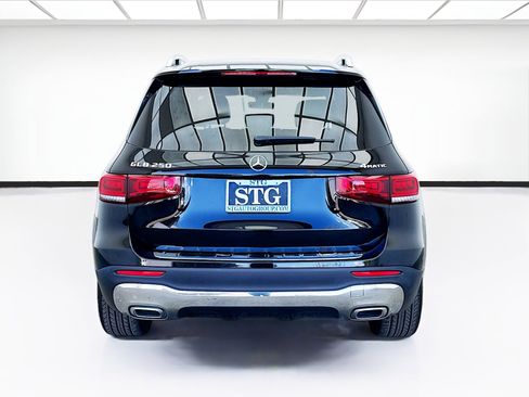 Used 2023 Mercedes-Benz GLB 250 4MATIC image 5