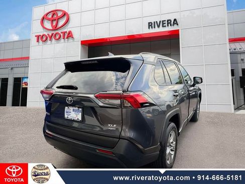 Used 2023 Toyota RAV4 XLE AWD/4WD image 6