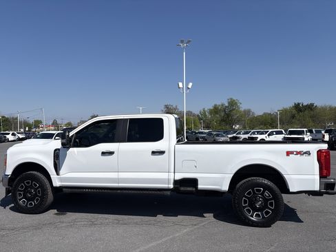 Used 2023 Ford F250 XL w/ FX4 Off-Road Package AWD/4WD image 10