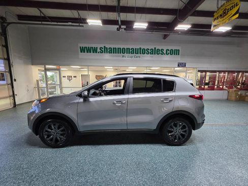 Used 2020 Kia Sportage S w/ S Premium Package AWD/4WD image 11