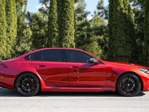 Used 2025 BMW M5 w/ Carbon Package AWD/4WD image 12