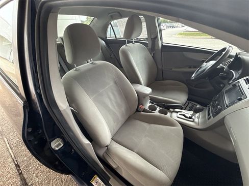 Used 2013 Toyota Corolla LE Special Edition image 24