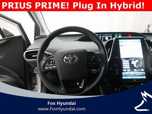 Used 2021 Toyota Prius Prime Limited w/ Carpet Mat Package (TMS) image 4