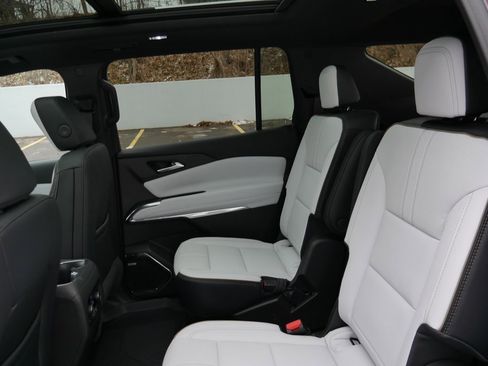 New 2026 Chevrolet Traverse High Country image 29