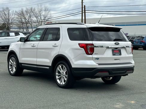 Used 2019 Ford Explorer XLT w/ Equipment Group 202A image 6