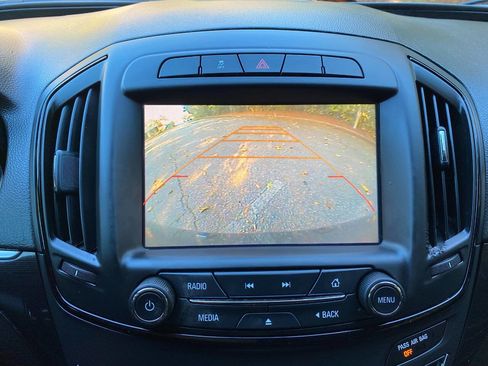 Used 2017 Buick Regal Sport Touring image 25