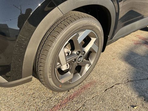 Used 2026 Hyundai Venue SEL image 17