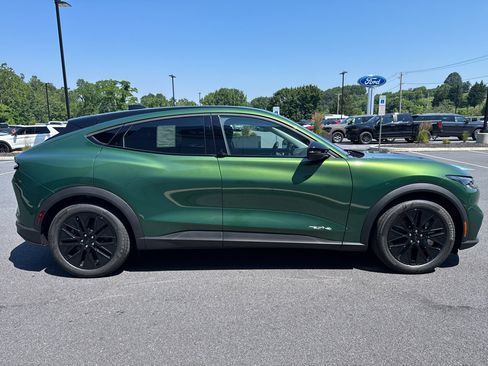 New 2025 Ford Mustang Mach-E Select image 26