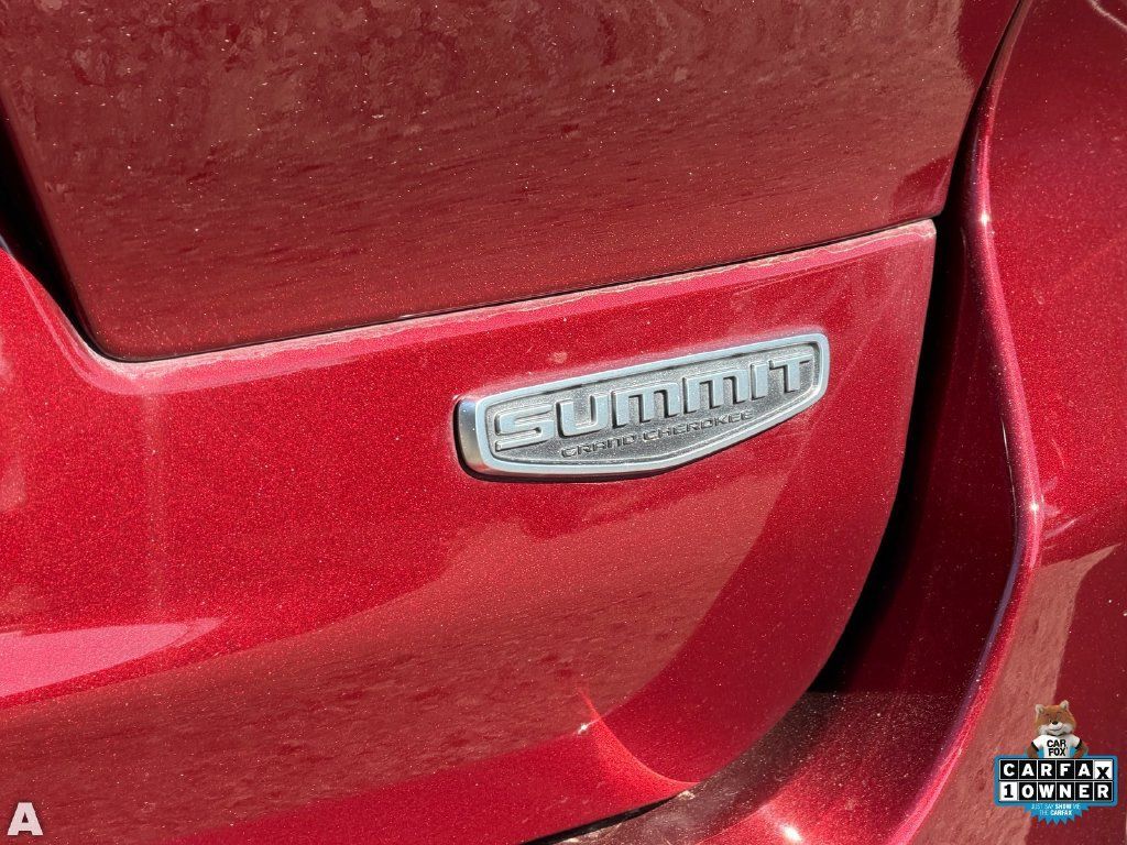 Used 2023 Jeep Grand Cherokee L Summit w/ Advanced Protech Group IV AWD/4WD image 10