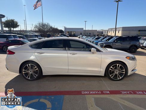 Used 2017 Ford Fusion Titanium image 2