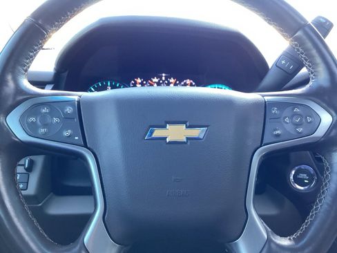 Used 2019 Chevrolet Suburban Premier image 10
